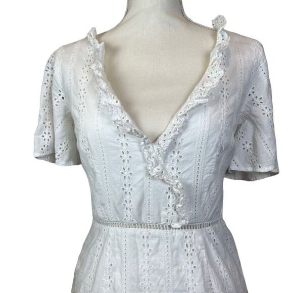 Finders Keepers Sundays Dress White Eyelet Open Back Ruffle Hem High Low Size 6 - Picture 4 of 14